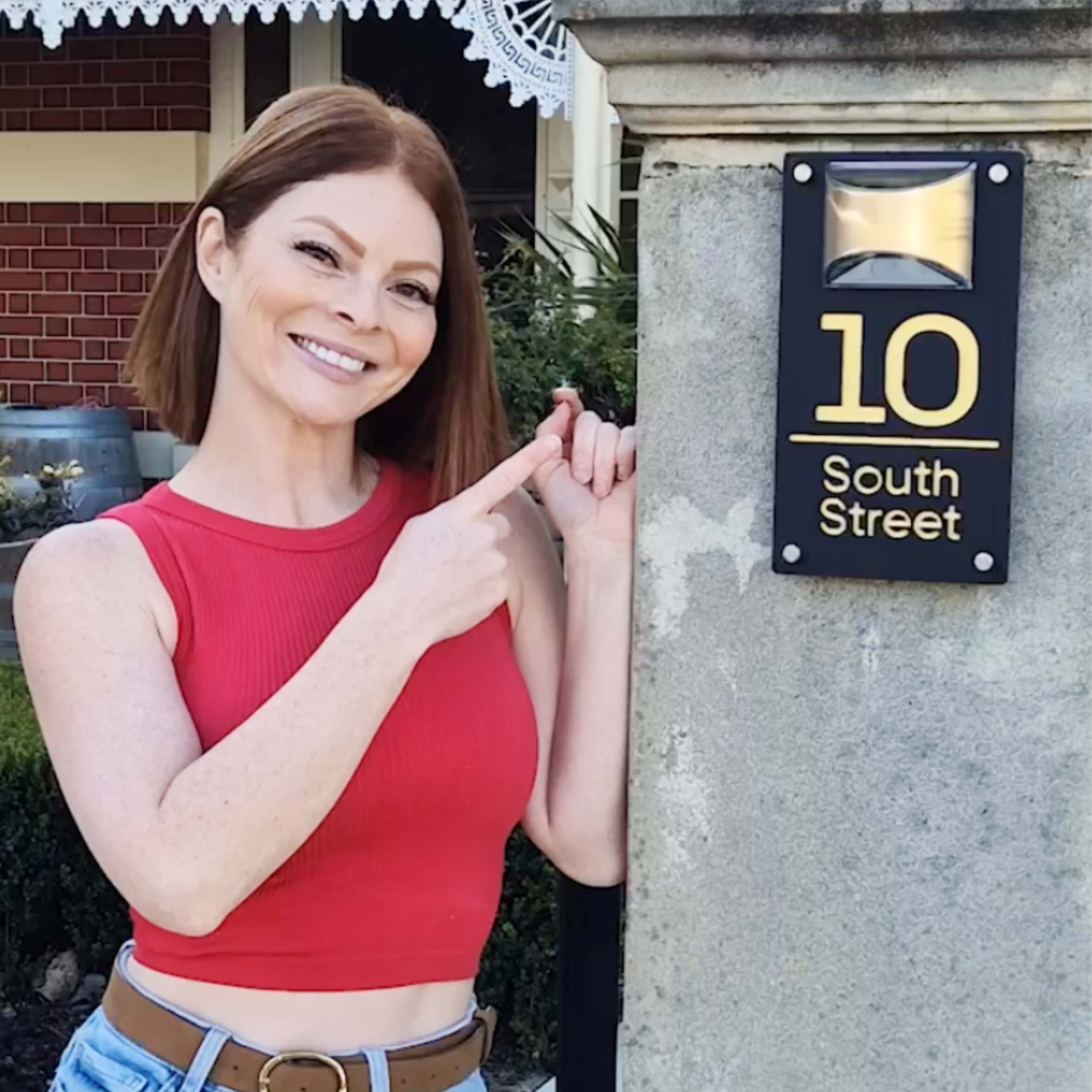 Solar Emergency Address Sign